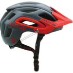 M2 Boa Helm Grau-Rot XL/XXL für Trail Riding mit ConeHead Technologie und Boa Fit