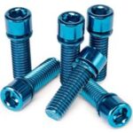 Set von Salt Solid Schrauben Blau - 6 M8x25mm Schrauben für zuverlässige Befestigung